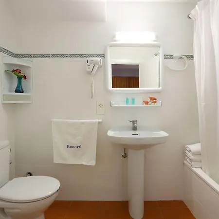 Record Ξενοδοχείο *